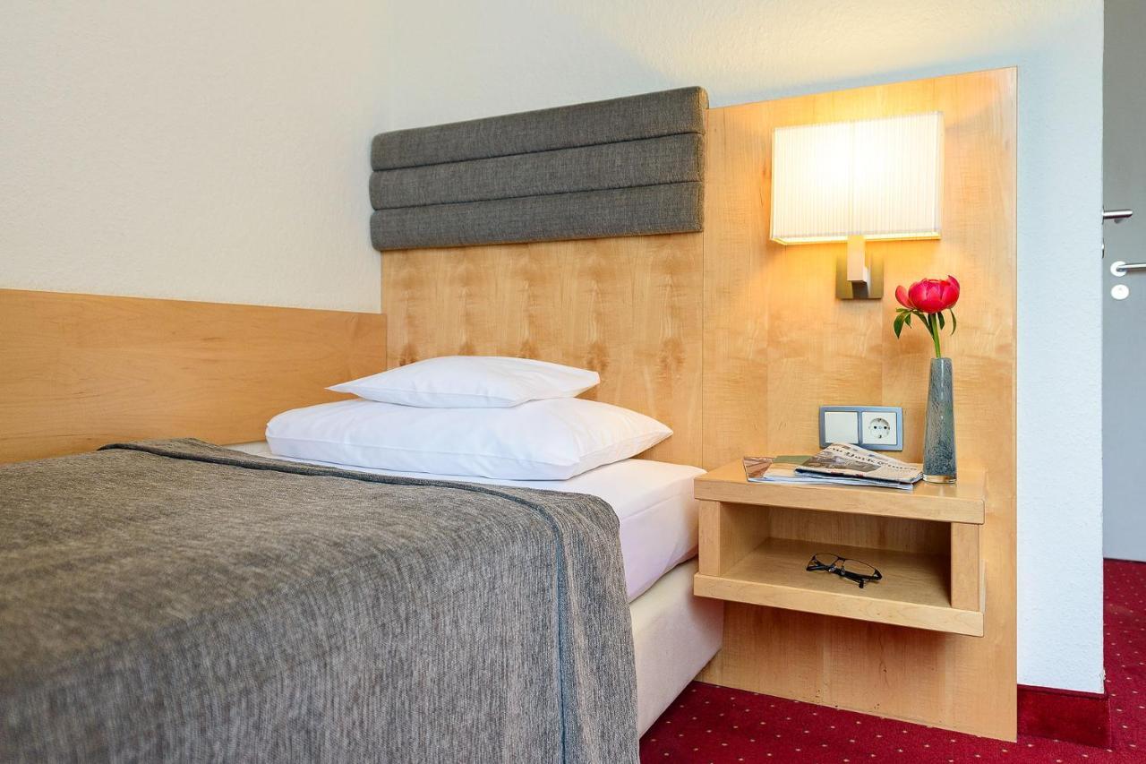 Hotel De France Wiesbaden City Екстериор снимка
