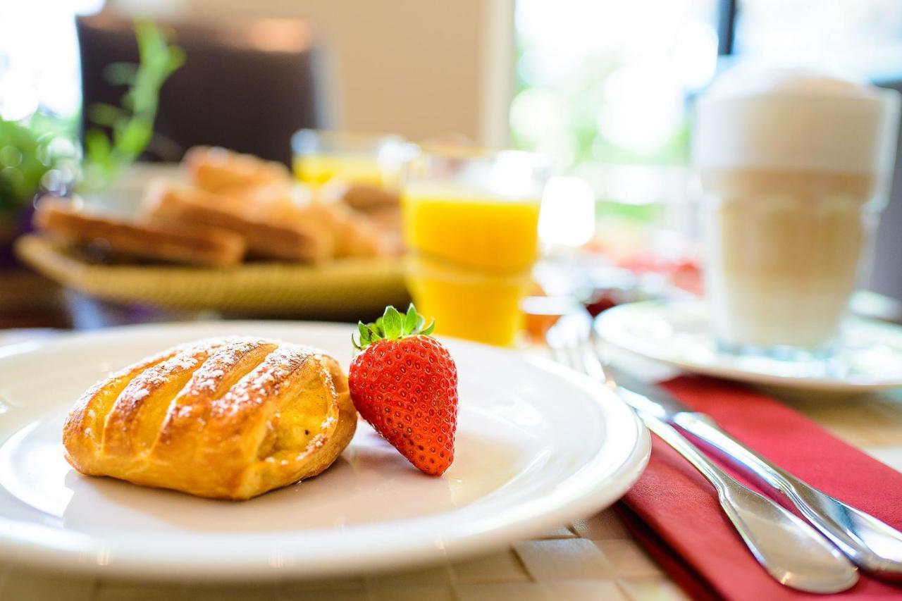 Hotel De France Wiesbaden City Екстериор снимка