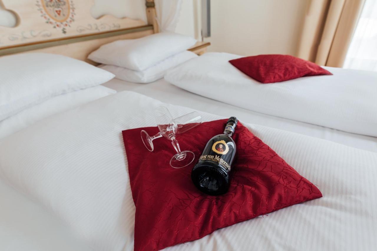 Hotel De France Wiesbaden City Екстериор снимка