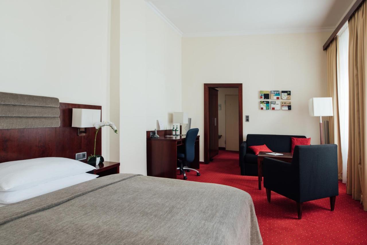 Hotel De France Wiesbaden City Екстериор снимка