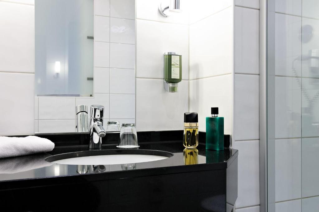 Hotel De France Wiesbaden City Стая снимка