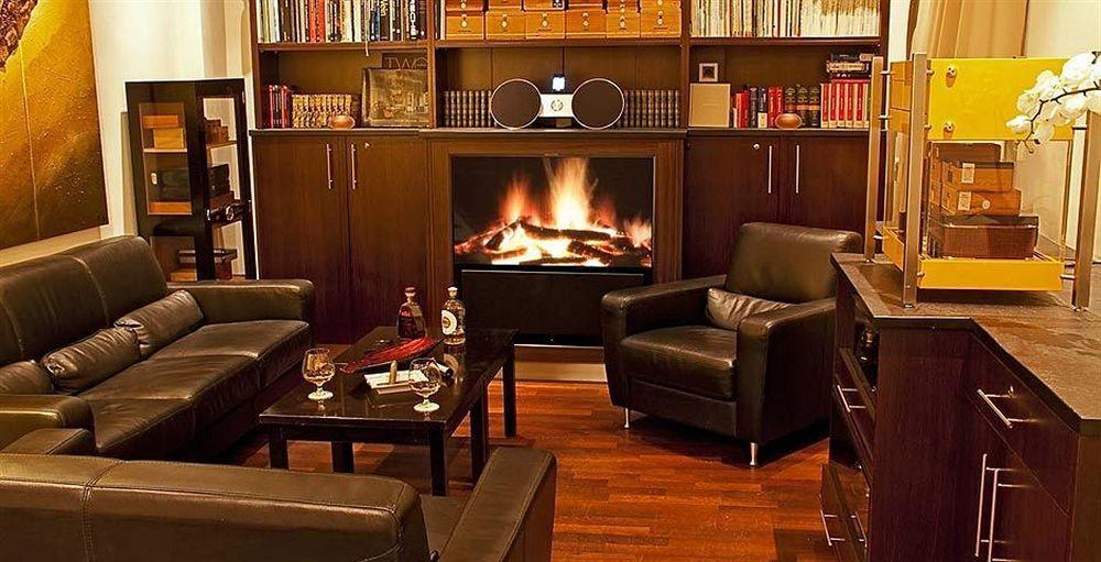Hotel De France Wiesbaden City Екстериор снимка