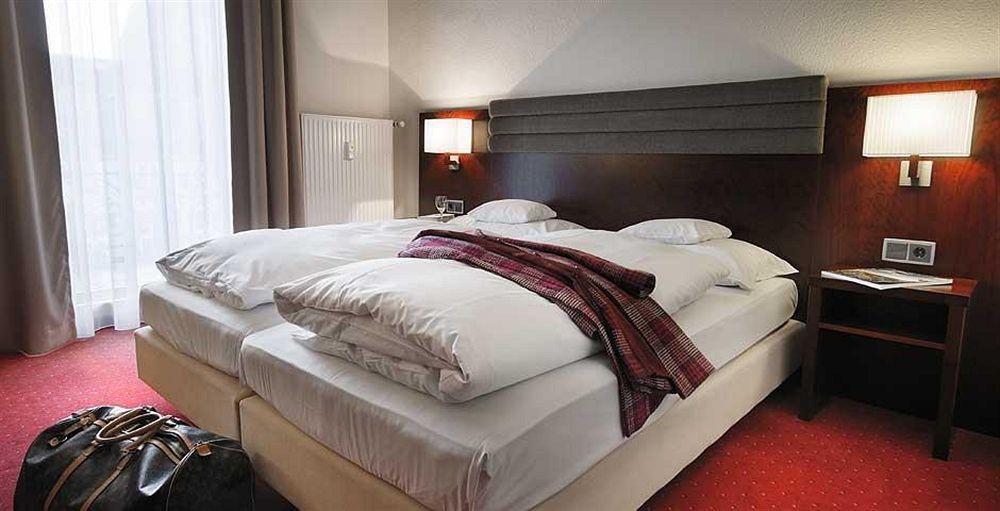 Hotel De France Wiesbaden City Екстериор снимка